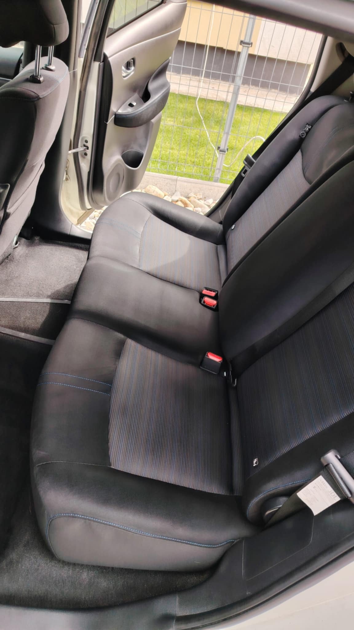 curatare-tapiterie-interior-auto-oradea